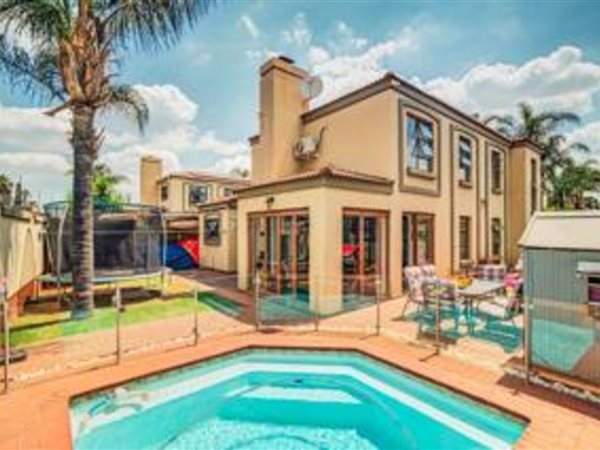 3 Bedroom House 3 Bedroom House
