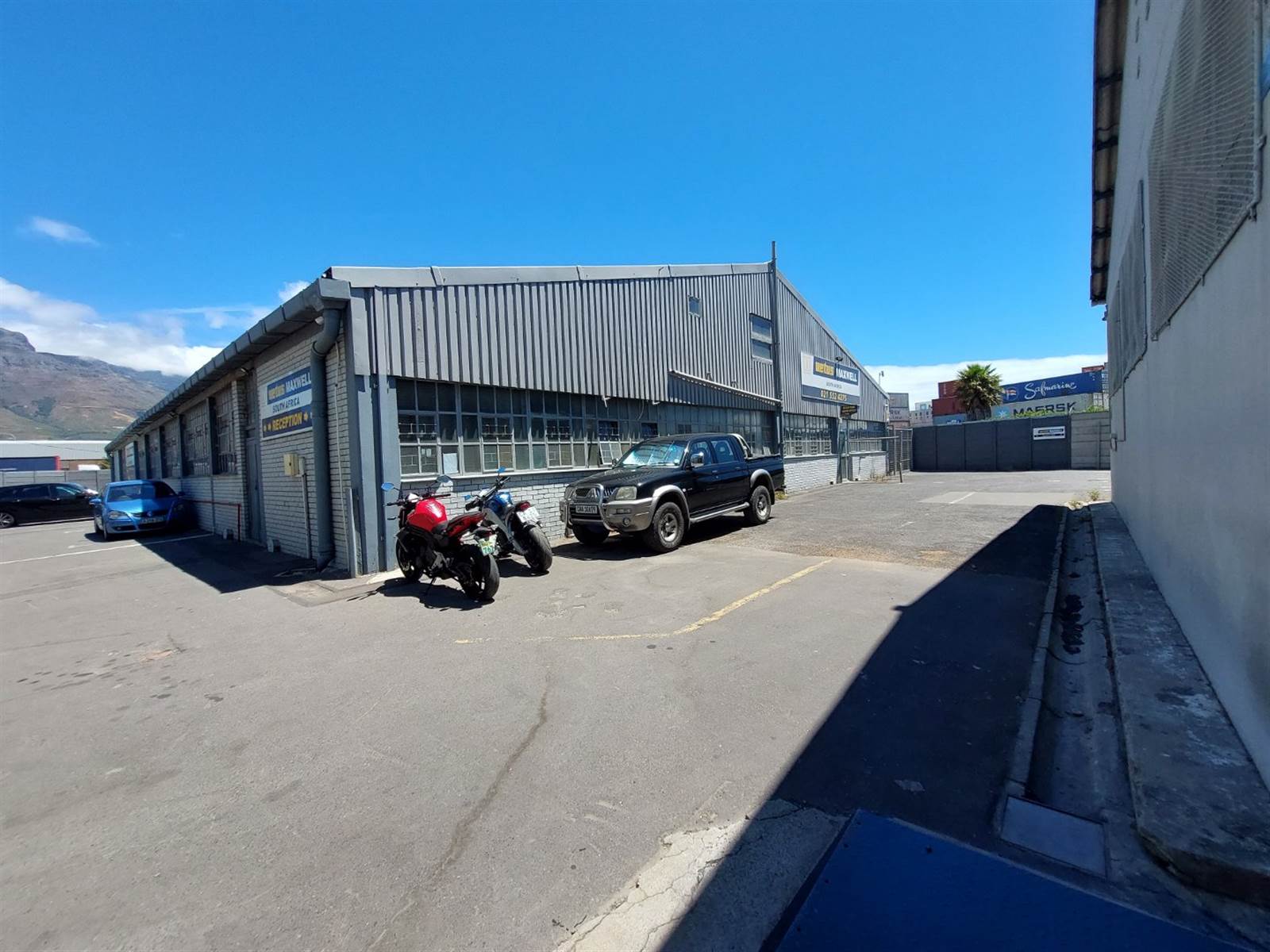 819  m² Commercial space in Paarden Eiland photo number 3