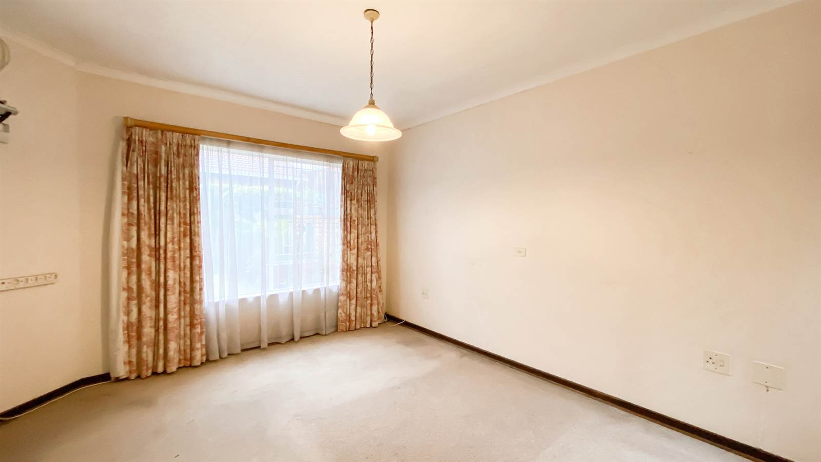 2 Bed Simplex in Edenvale photo number 16