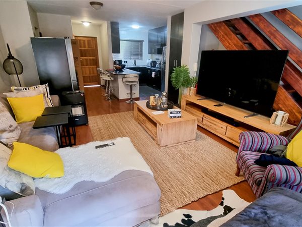 2 Bedroom Townhouse 2 Bedroom Townhouse