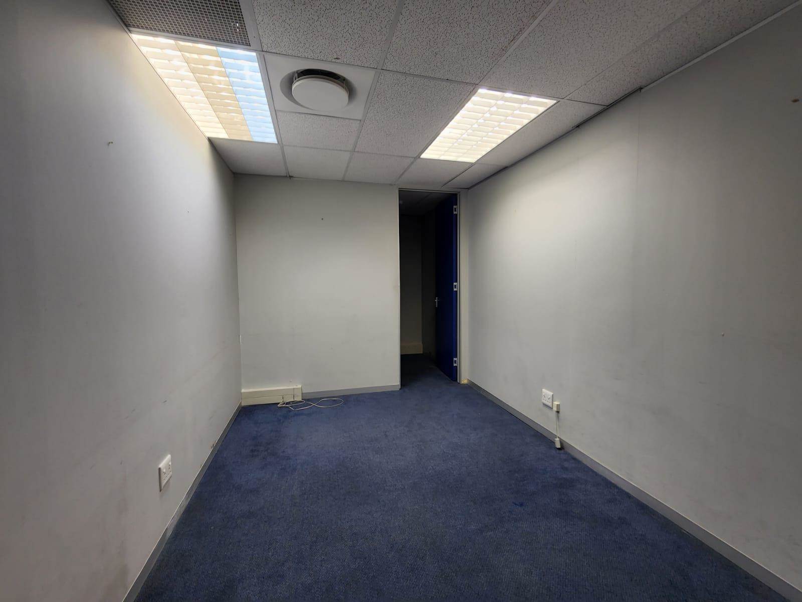 183  m² Commercial space in Claremont photo number 9