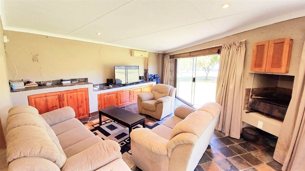 2 Bed House in Vaal Marina photo number 11