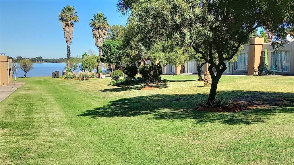 2 Bed House in Vaal Marina photo number 4