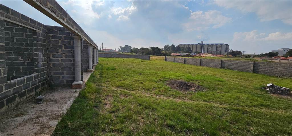 1636 m² Land available in Delmas photo number 7