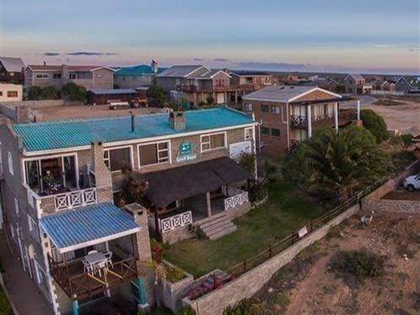 10 Bed Apartment in Strandfontein