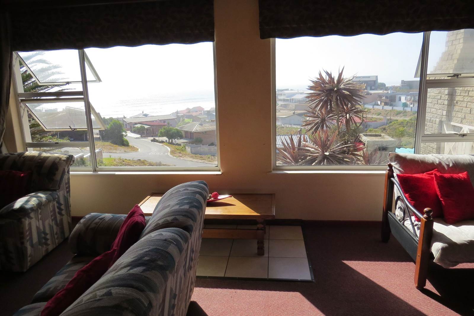 10 Bed Apartment in Strandfontein photo number 19