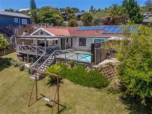 House in Knysna Heights