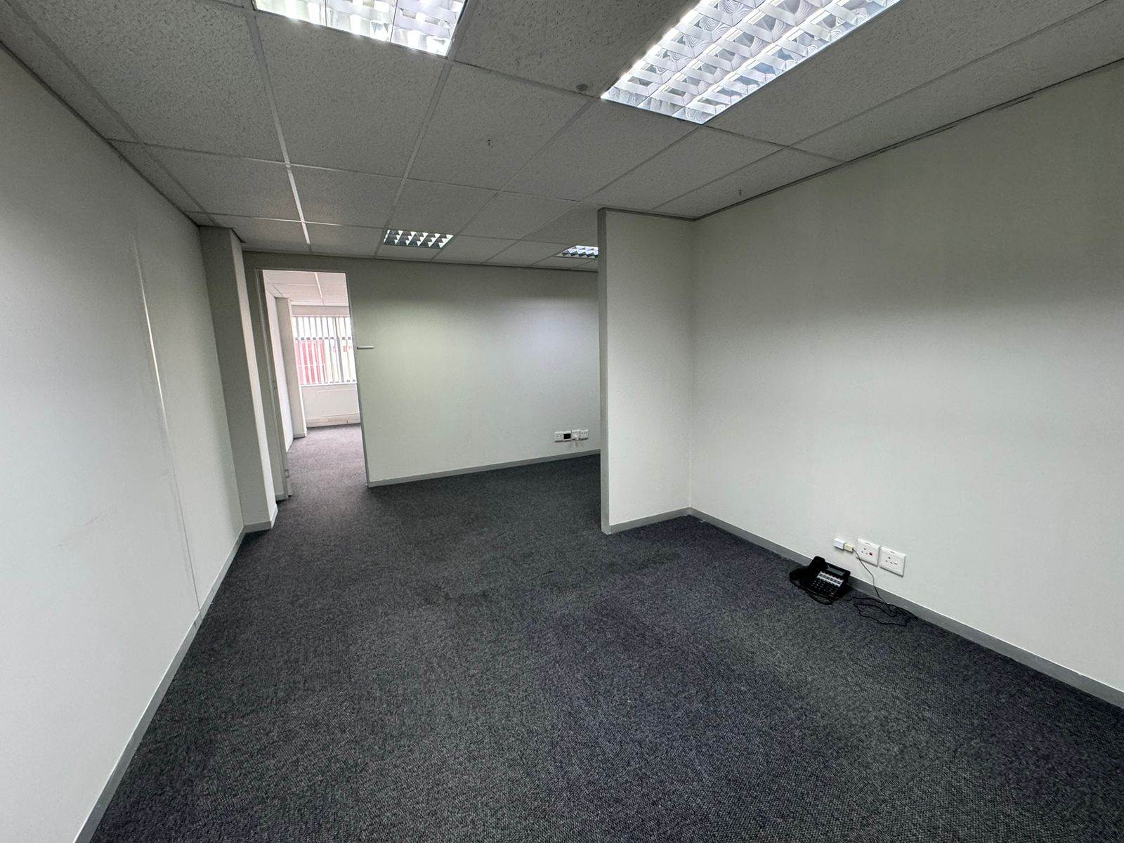 115  m² Commercial space in Sandown photo number 8