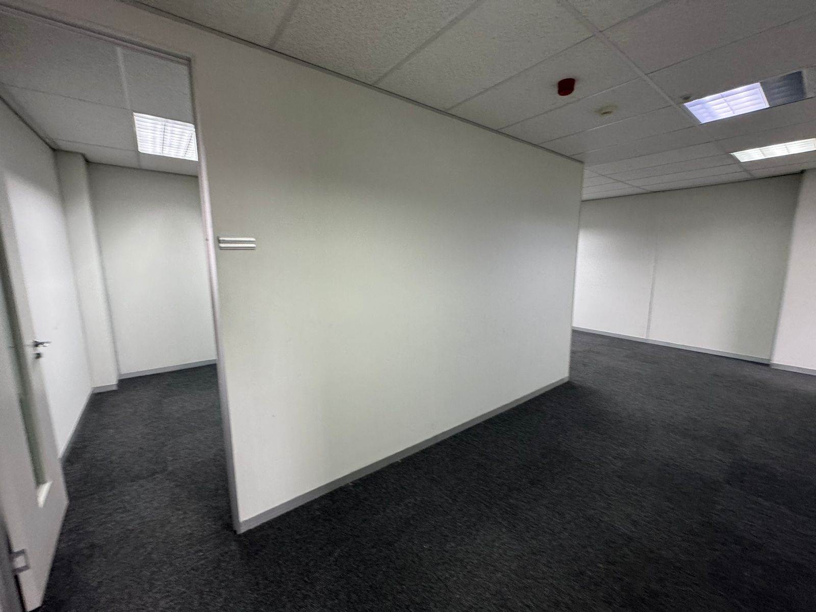 115  m² Commercial space in Sandown photo number 17