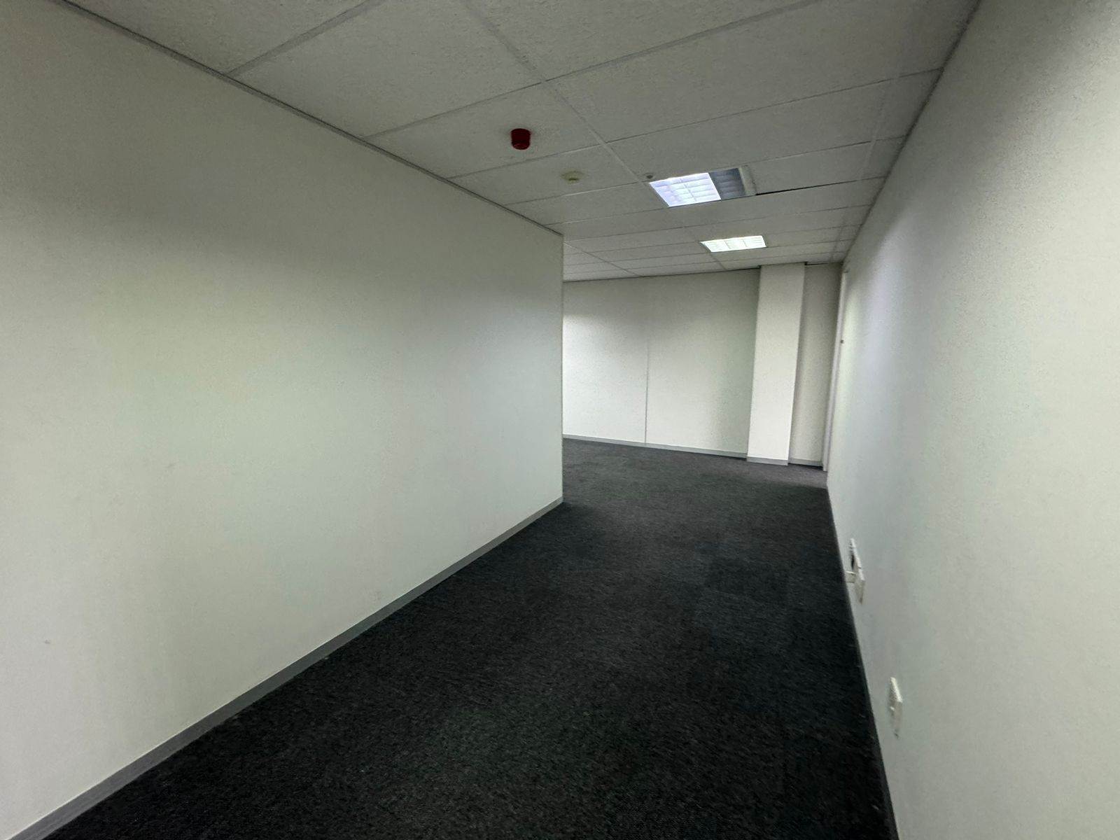 115  m² Commercial space in Sandown photo number 18