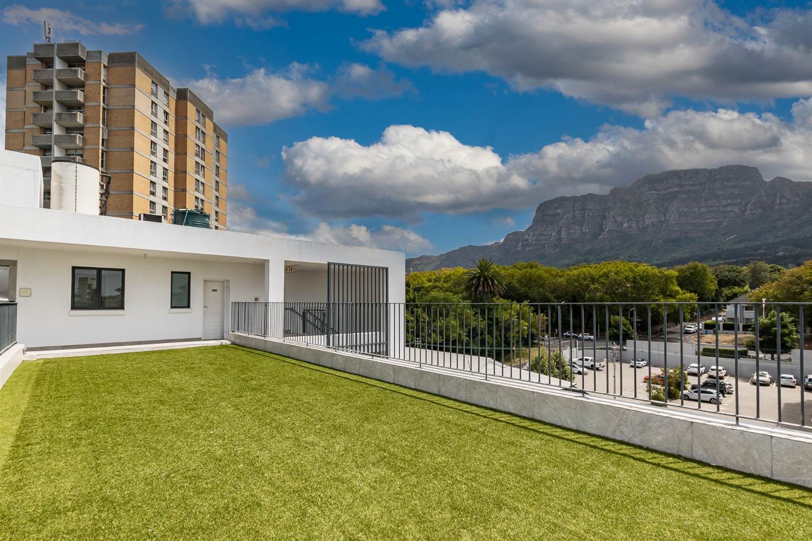 2 Bed Apartment in Newlands photo number 27