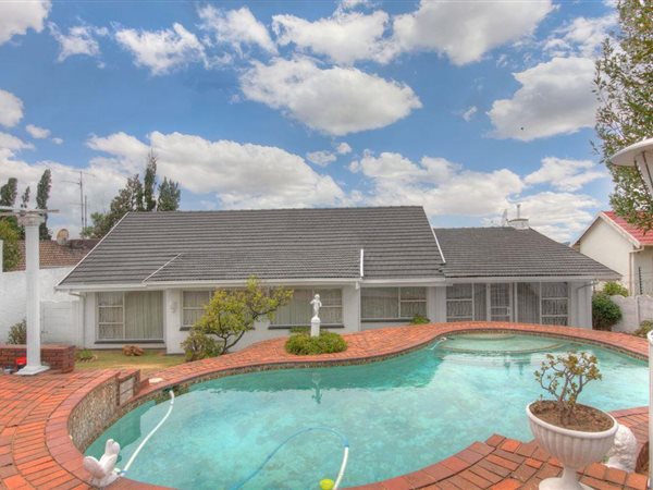3 Bedroom House 3 Bedroom House