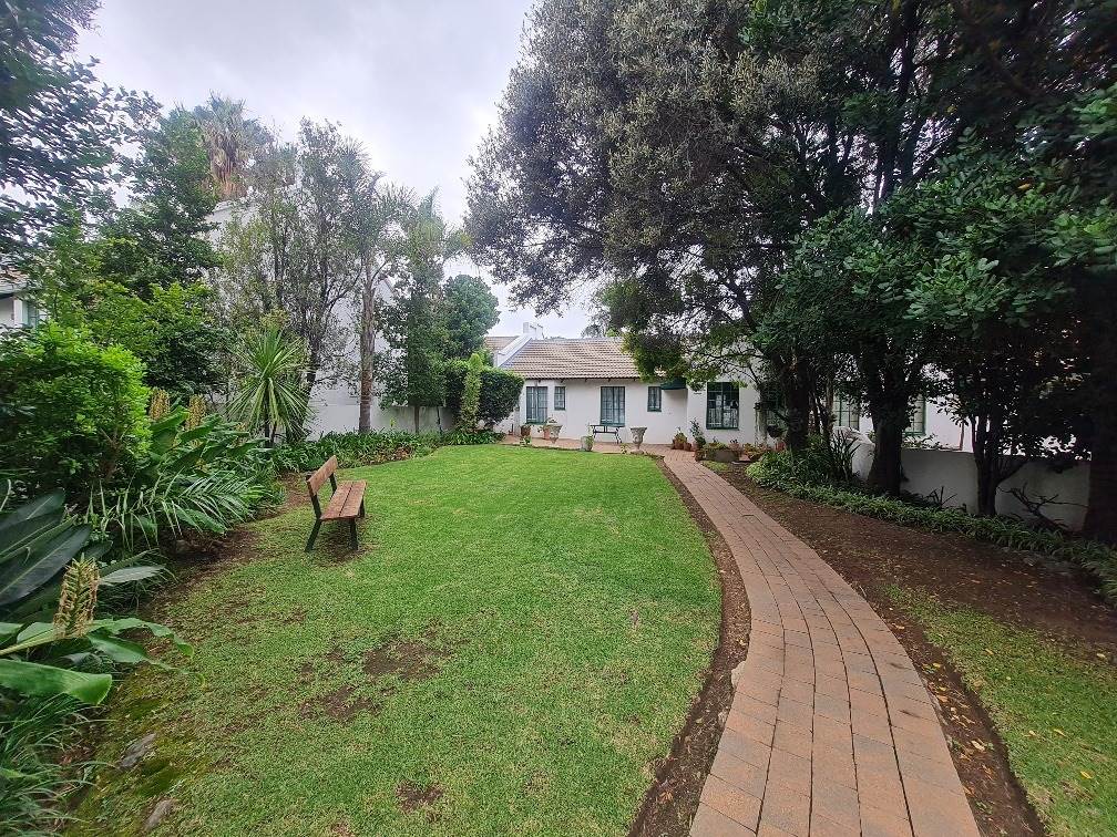 3 Bed Townhouse in Marais Steyn Park photo number 14