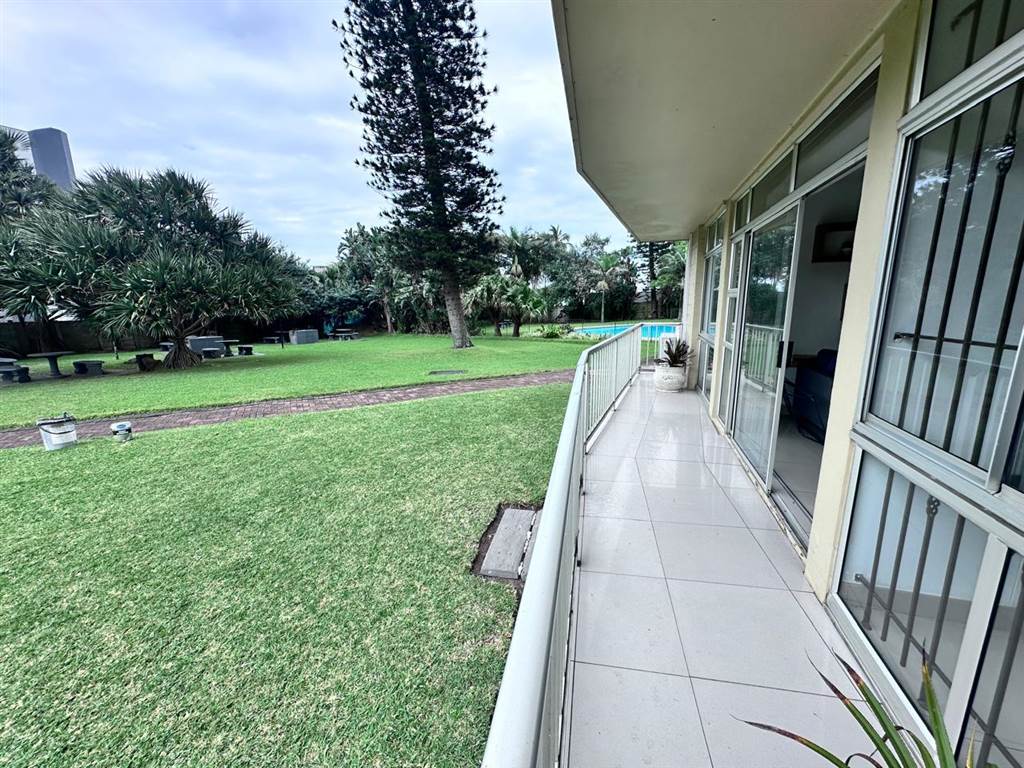 2.5 Bed Apartment in Ballito photo number 16