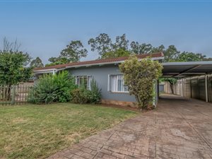 4 Bed House in Kloofsig