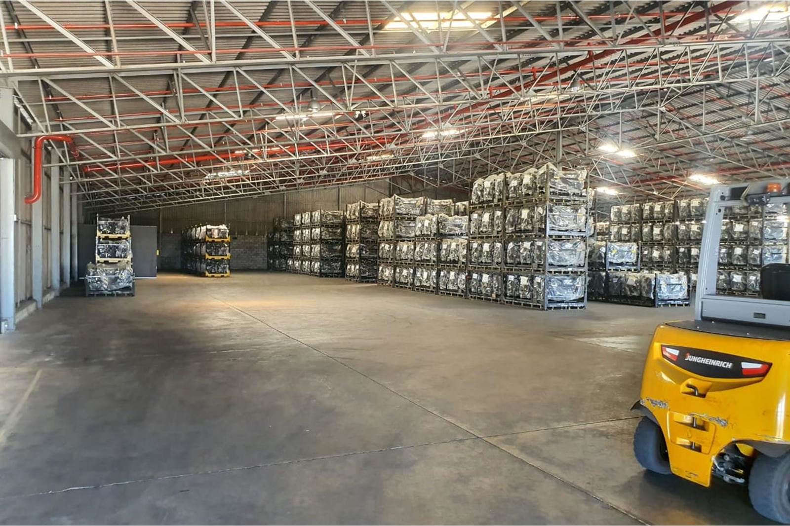 3238  m² Industrial space in Algoa Park photo number 2