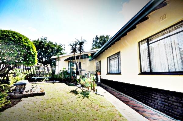 3 Bed House in Greenhills photo number 26