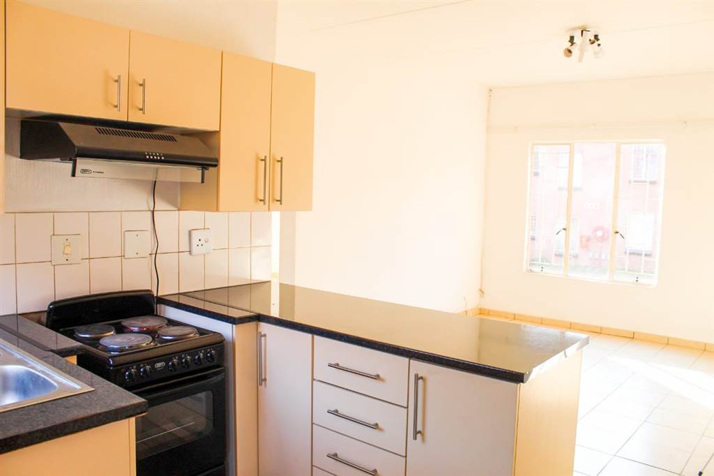 2 Bed Townhouse in Terenure photo number 3
