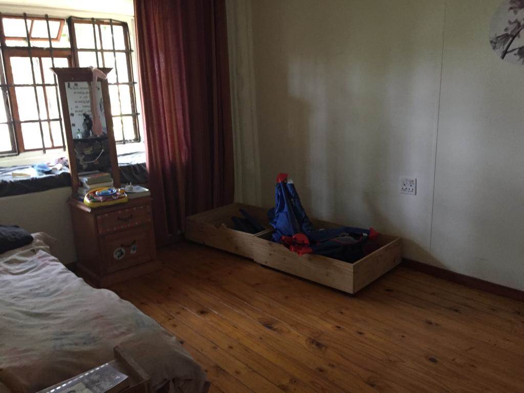 6 Bed House in Rietfontein photo number 10
