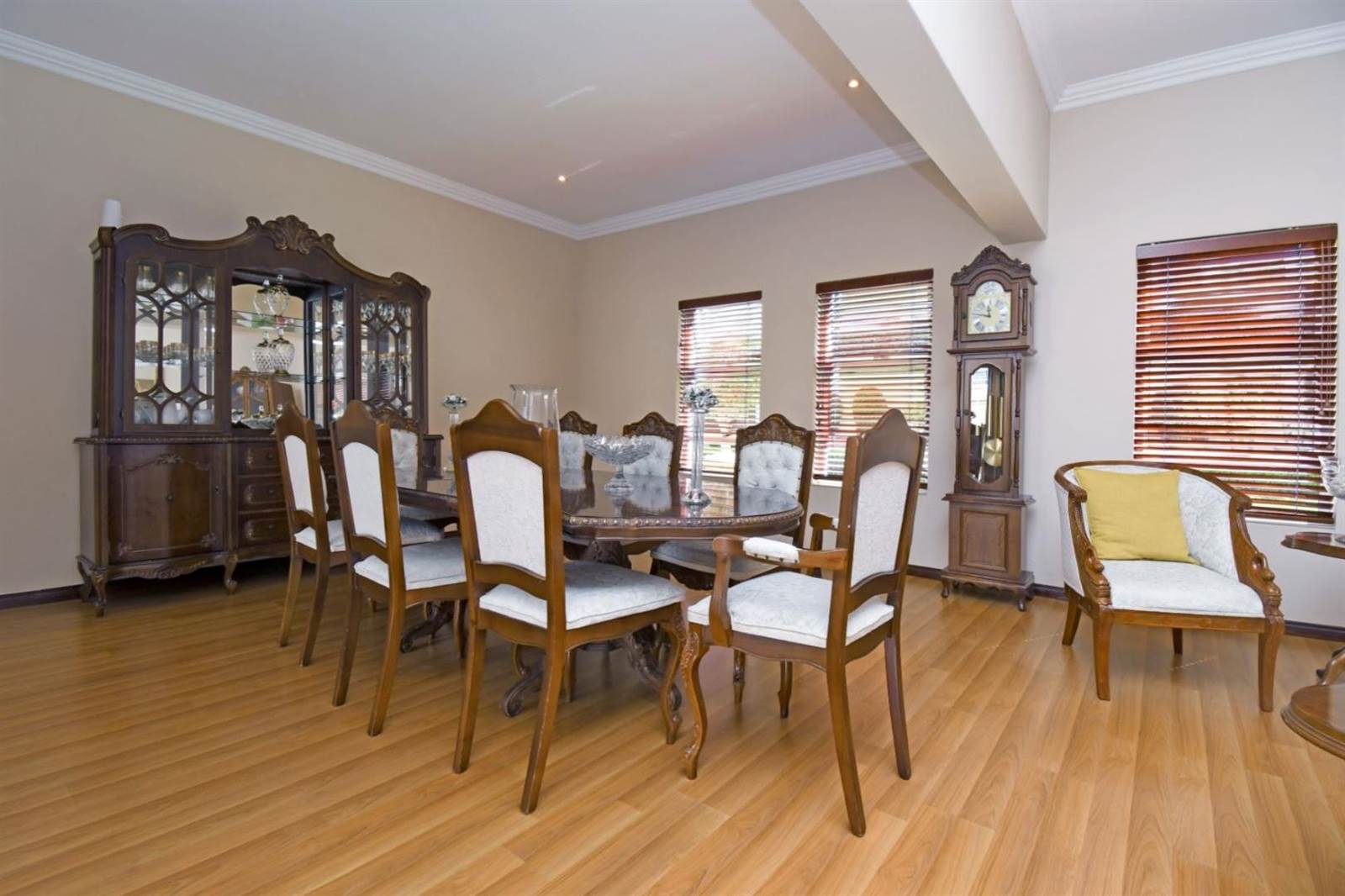 3 Bed House in Douglasdale photo number 8