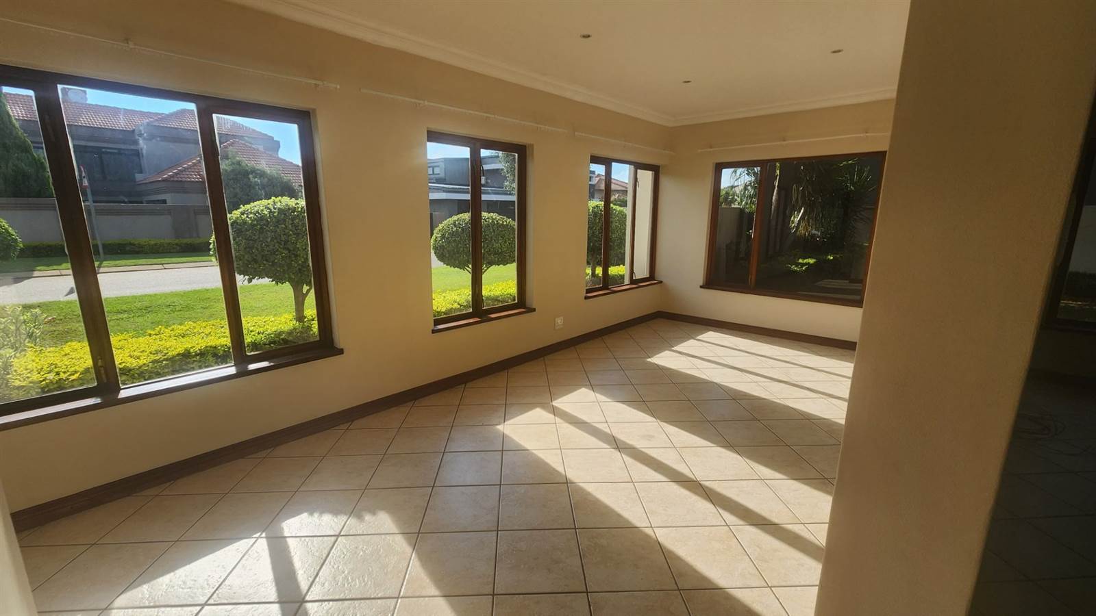 3 Bed House in Zambezi Country Estate photo number 9