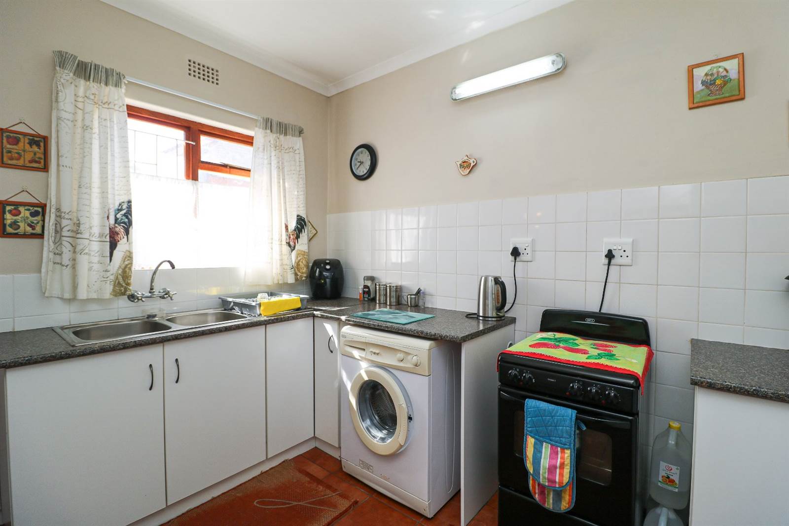 3 Bed House in Gordons Bay Central photo number 26