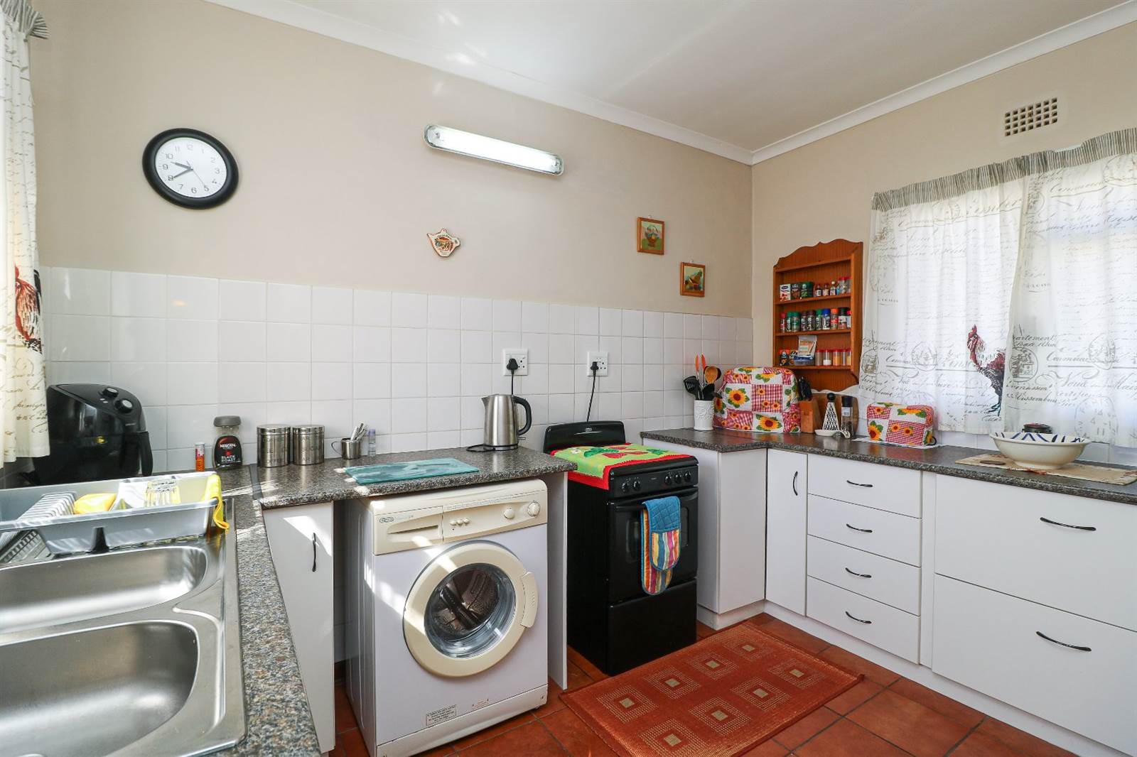 3 Bed House in Gordons Bay Central photo number 25