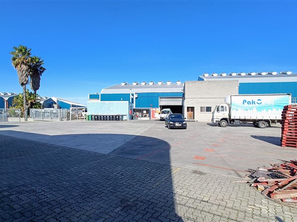 4 155  m² Industrial space