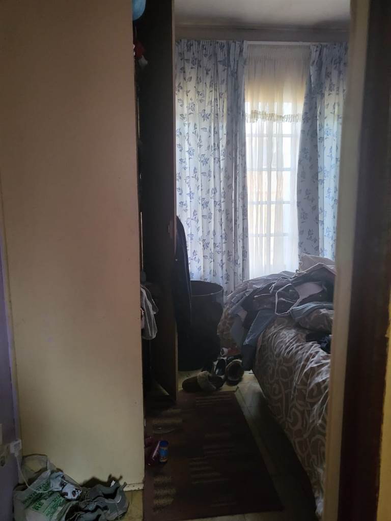 4 Bed House in Mamelodi photo number 19