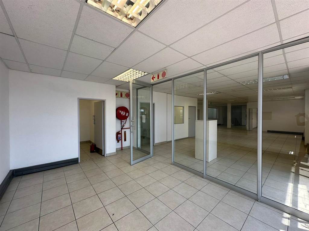 2559  m² Industrial space in Clayville photo number 17