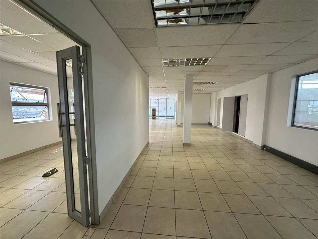 2559  m² Industrial space in Clayville photo number 16