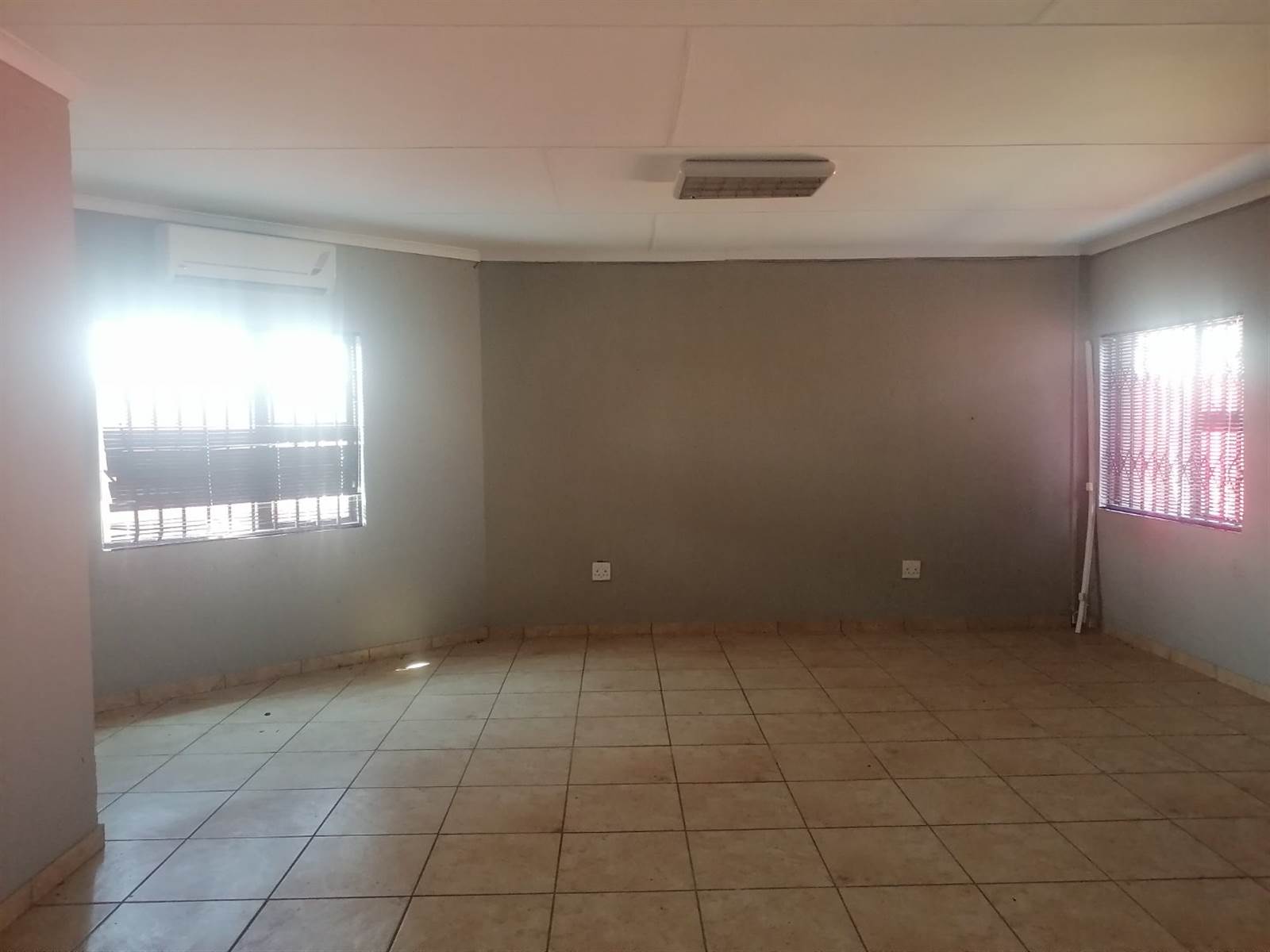 300  m² Industrial space in Polokwane Central photo number 5