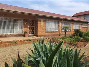4 Bed House in Brakpan Central