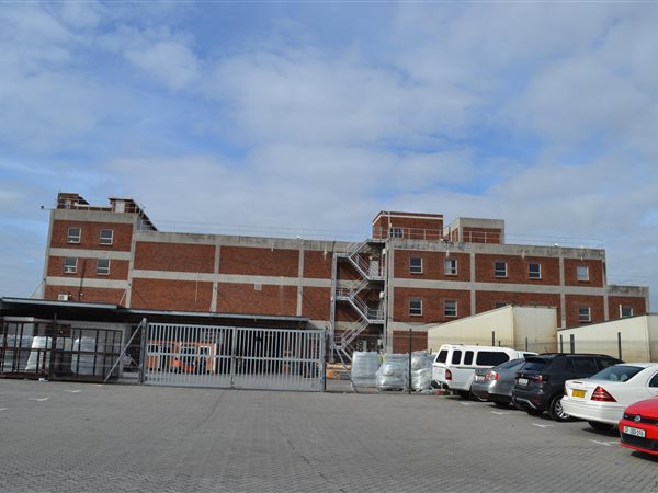 1 025  m² Industrial space