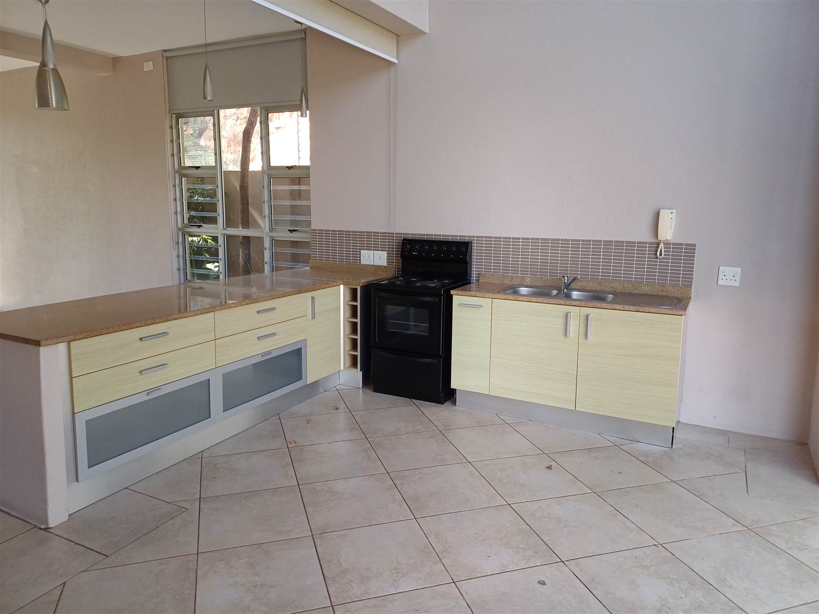 2 Bed Flat in Melville photo number 8