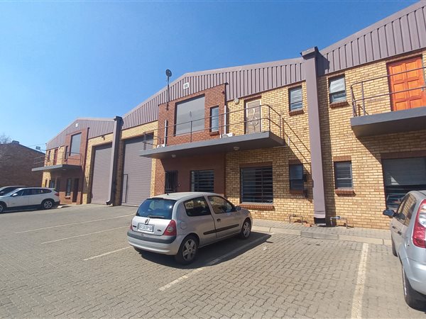 328  m² Industrial space