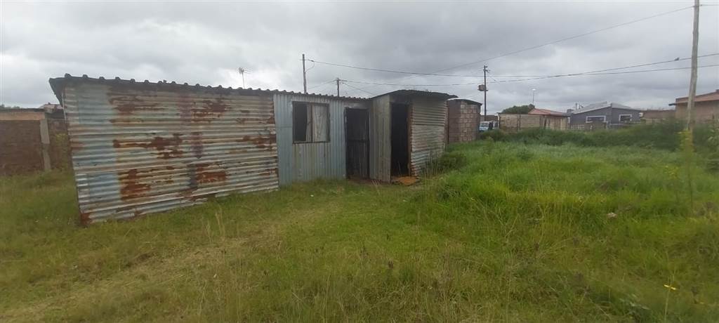 800 m² Land available in Kibler Park photo number 2