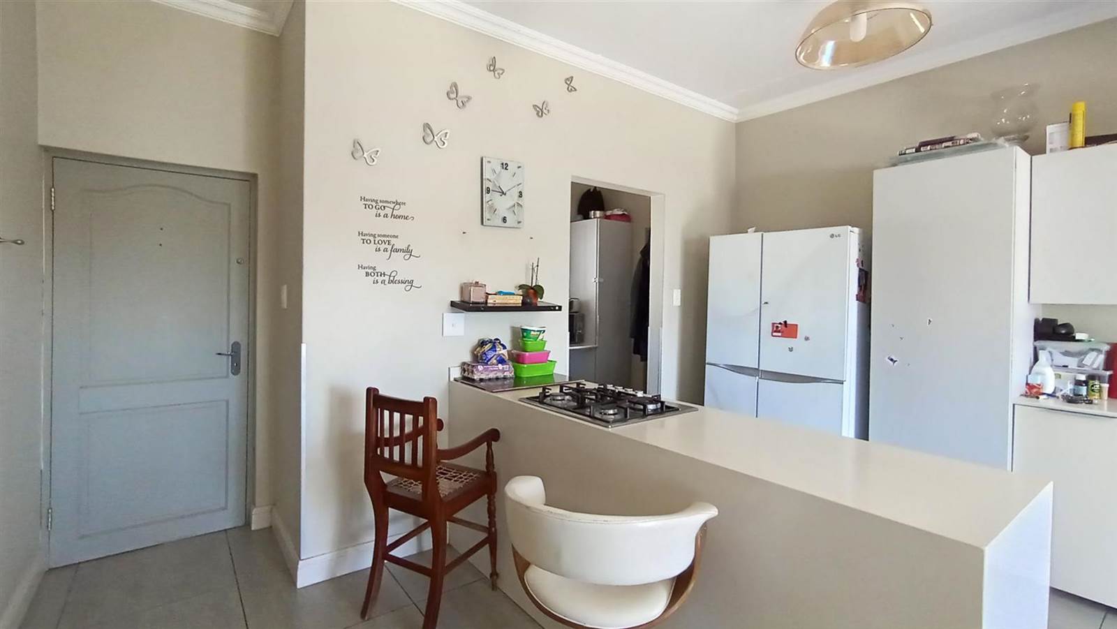 3 Bed Townhouse in Kyalami Hills photo number 2