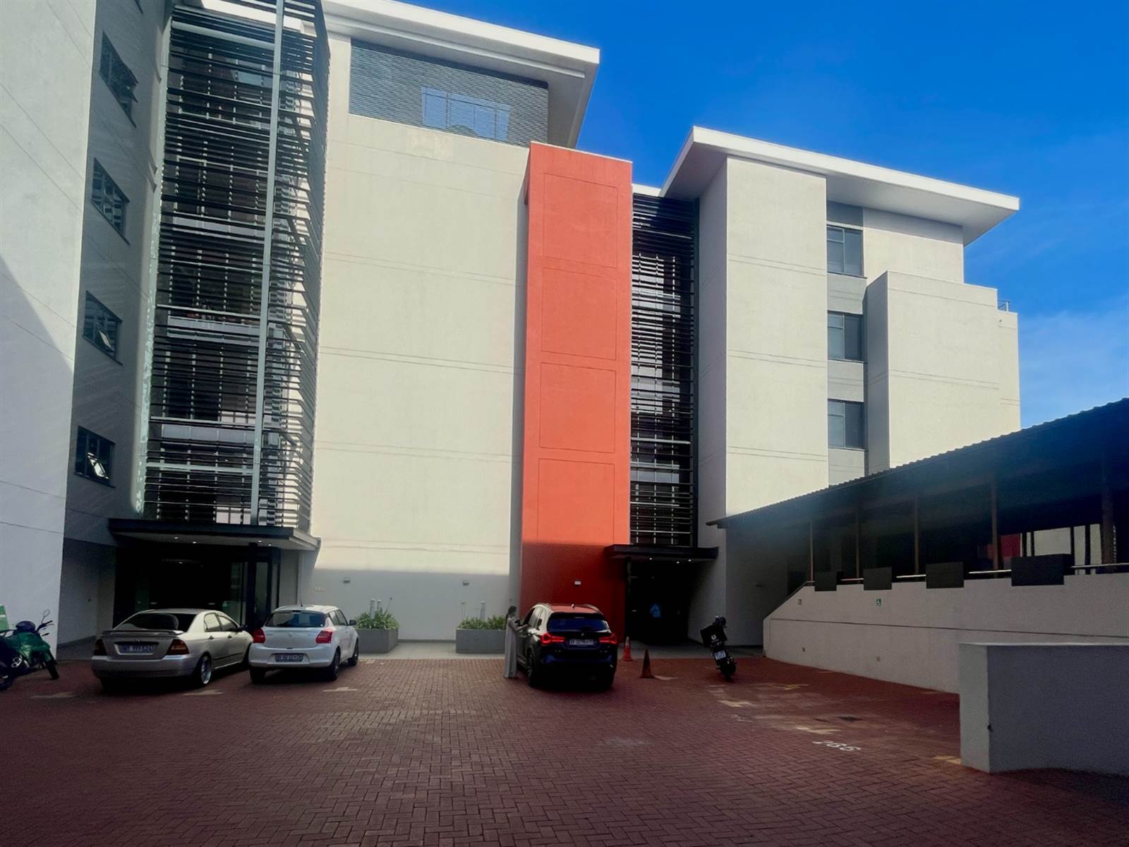 153  m² Commercial space in Umhlanga Ridge photo number 26