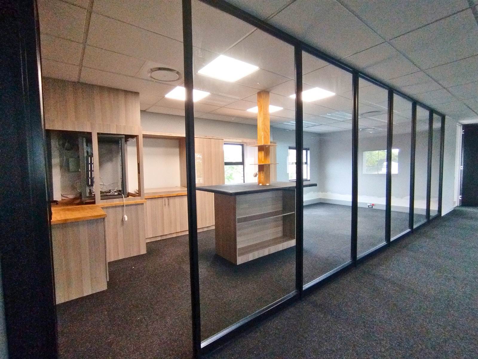 424  m² Office Space in Westville photo number 10