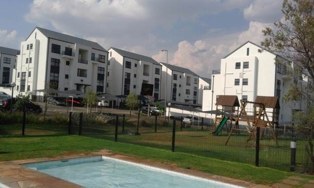 1 Bed Apartment in Greenstone Hill photo number 7