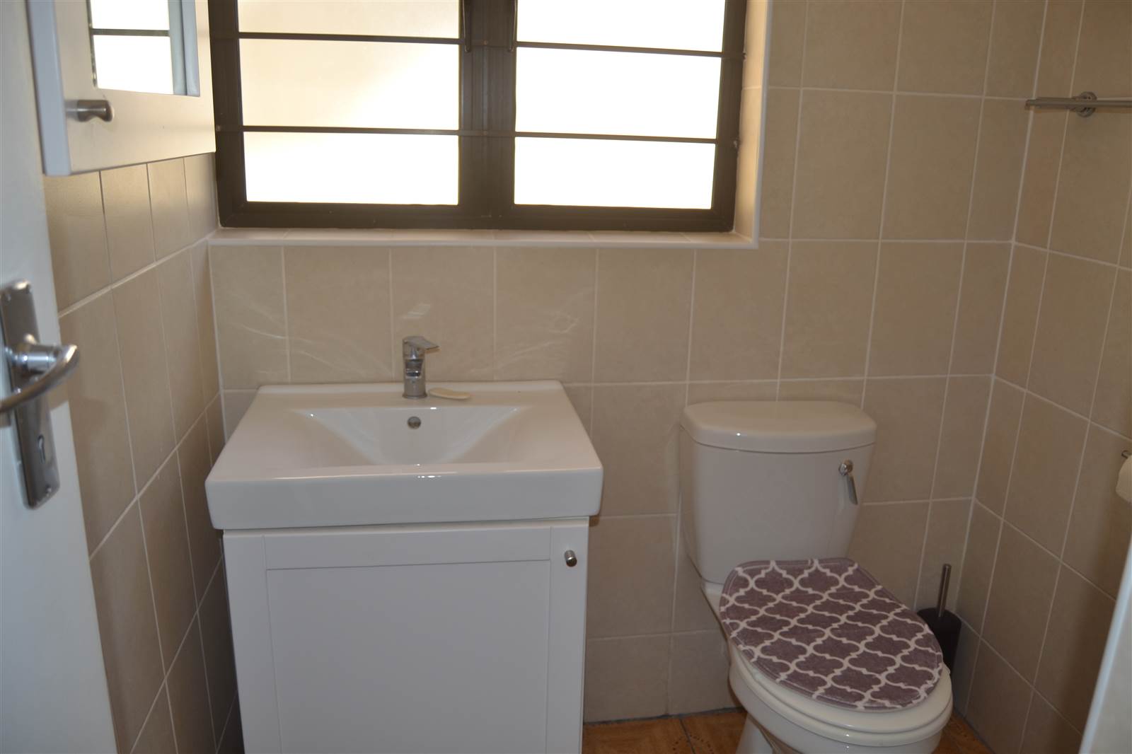 2 Bed Simplex in Scottburgh South photo number 13