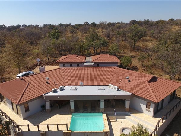 5 Bedroom House 5 Bedroom House