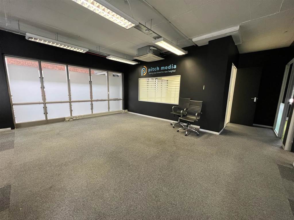 96  m² Commercial space in Parklands photo number 10