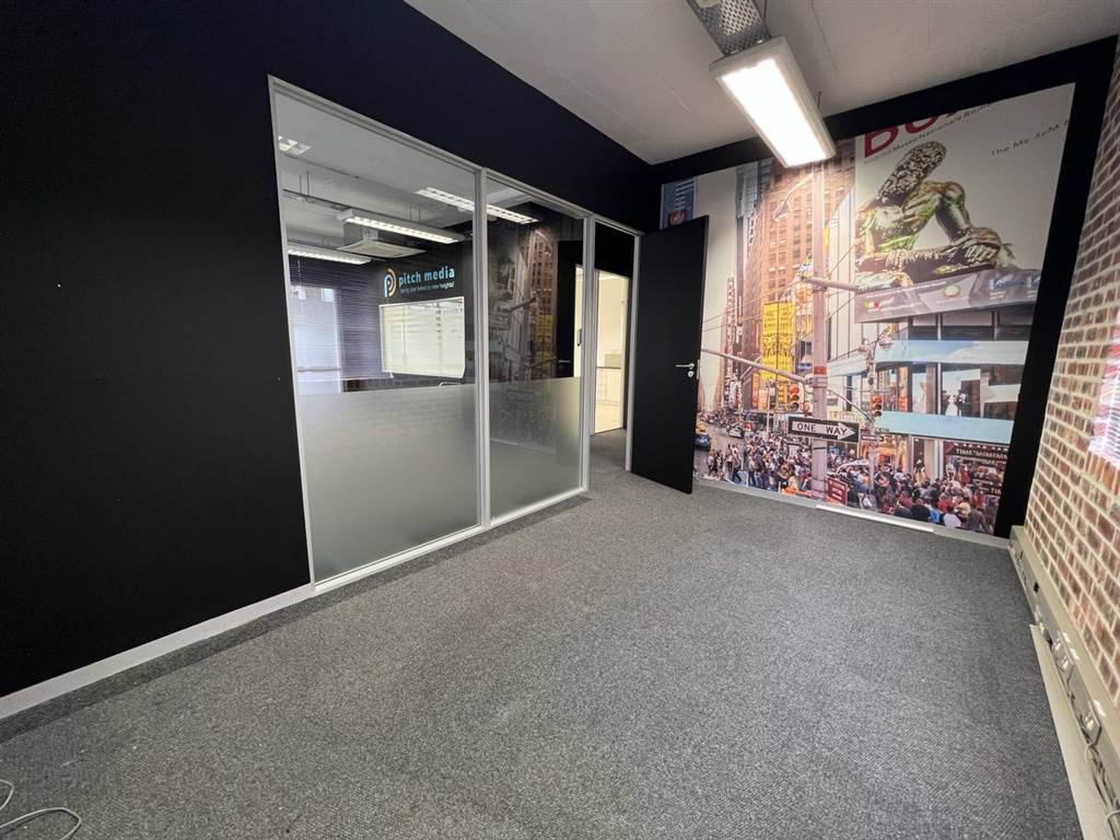 96  m² Commercial space in Parklands photo number 11
