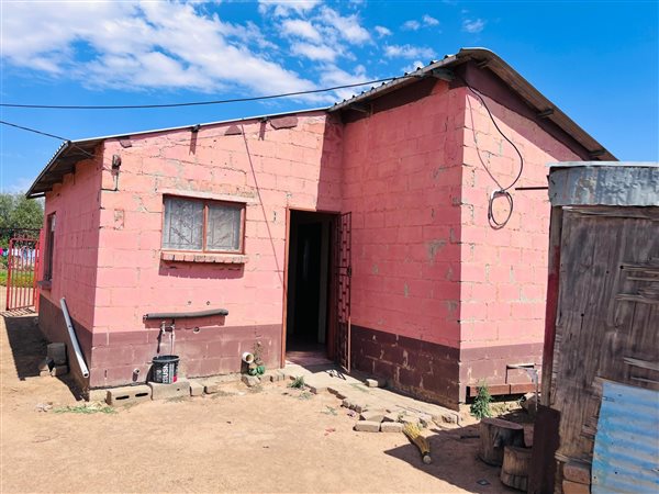 2 Bedroom House 2 Bedroom House