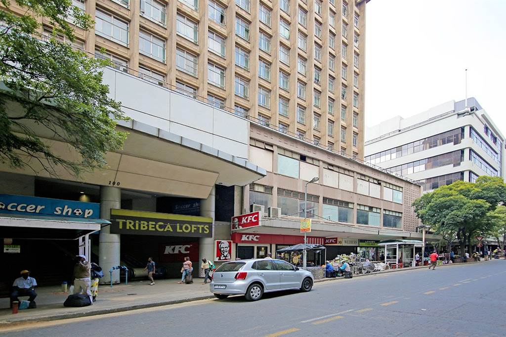 Studio Apartment in Johannesburg Central photo number 15