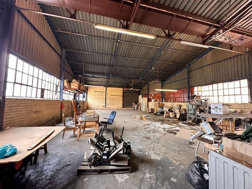 400  m² Industrial space in Booysens Reserve photo number 3