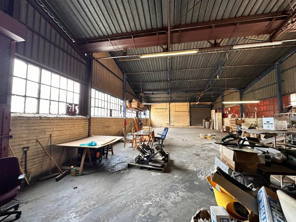 400  m² Industrial space in Booysens Reserve photo number 8