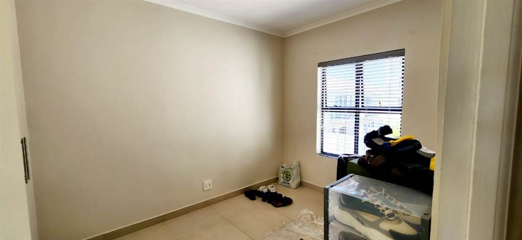3 Bed Townhouse in Parklands photo number 19